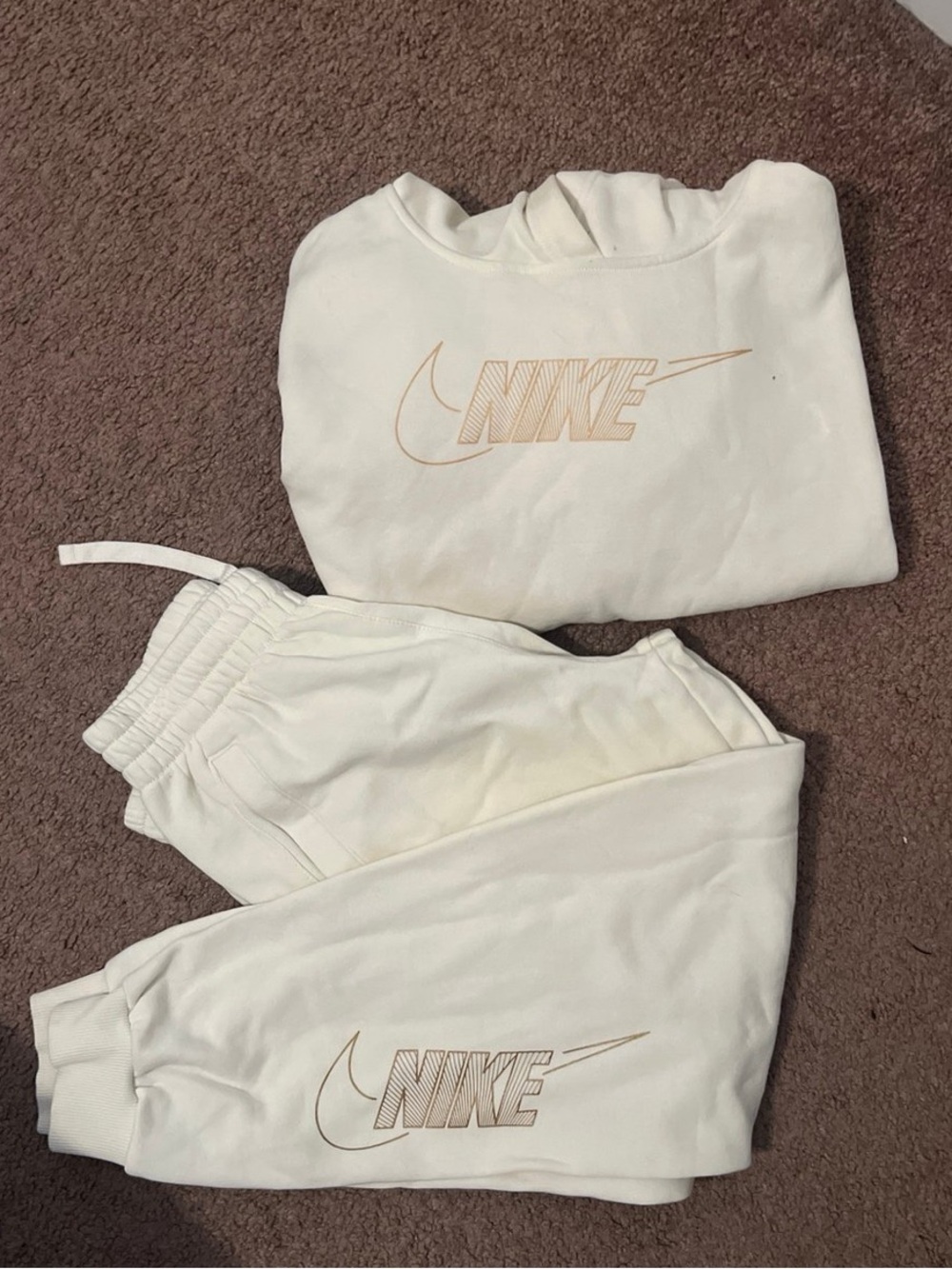 Nike Cream/Beige Kids Sweatshirt & Joggers Set